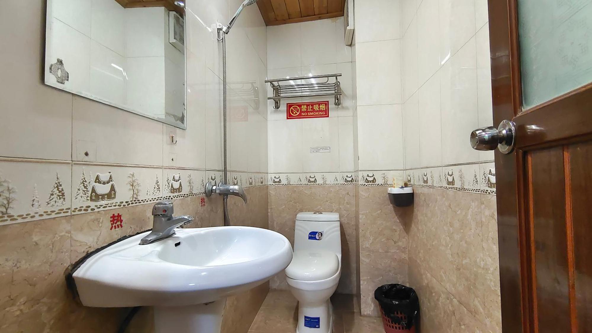 Hotel 老门客栈 Yangshuo Exterior foto